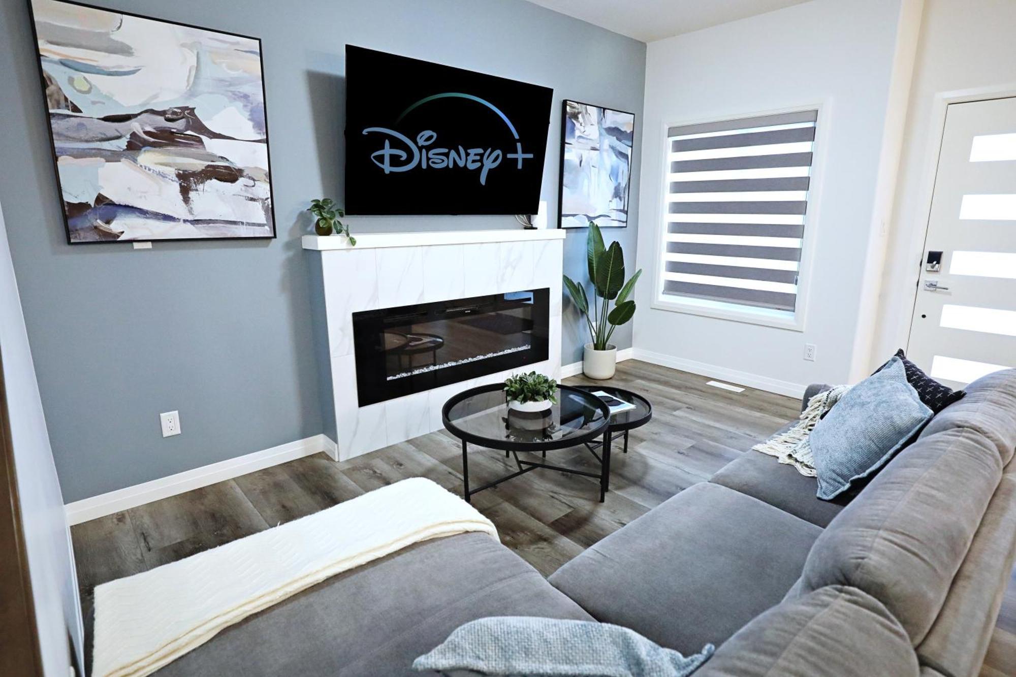 Three King Beds,Central A/C,Fireplace,Park,Disney+ Villa Edmonton Eksteriør bilde